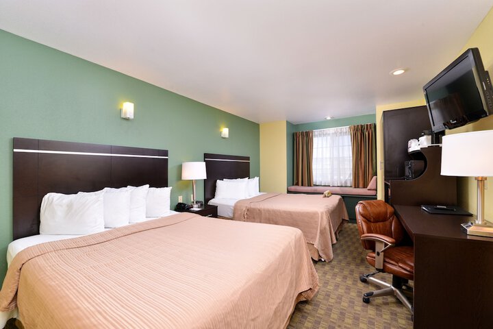 Room 33 of 44