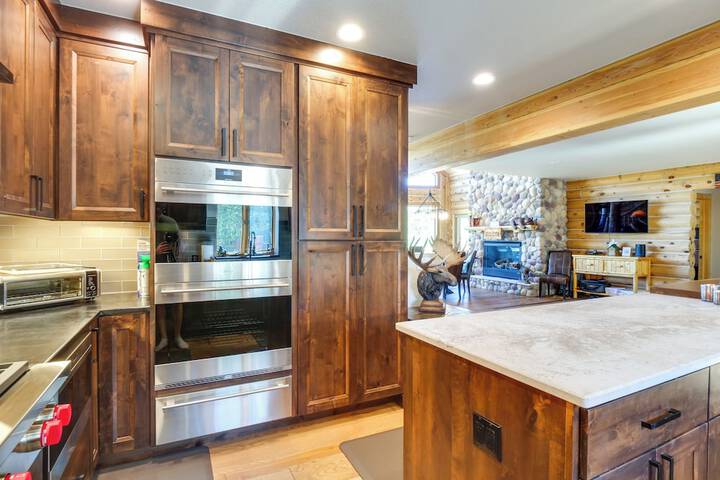 Alma Mountain Getaway w / Private Hot Tub & Views