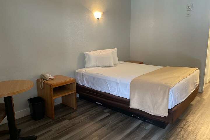 Premier Inns Thousand Oaks