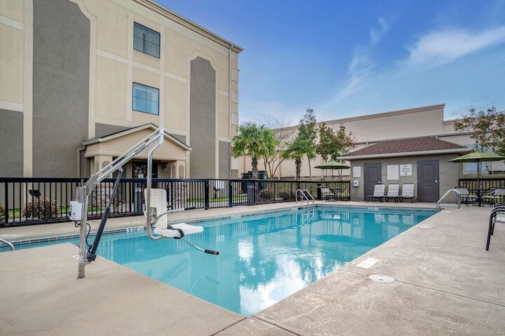 Pool 2 of 21