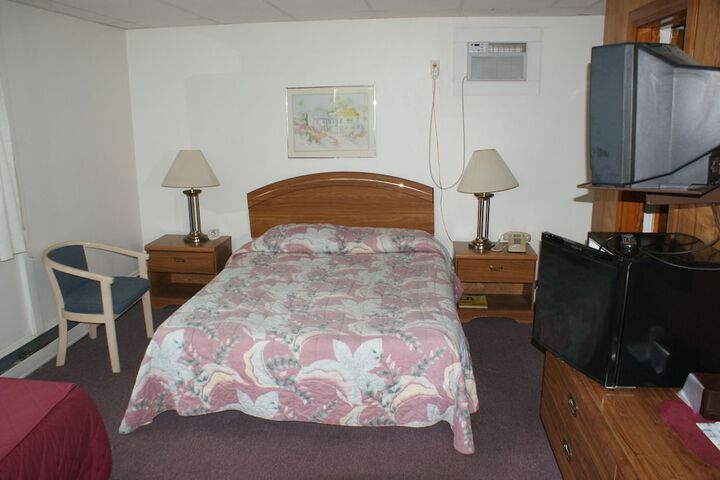 Northern Peaks Motor Inn