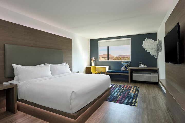 Room 18 of 36