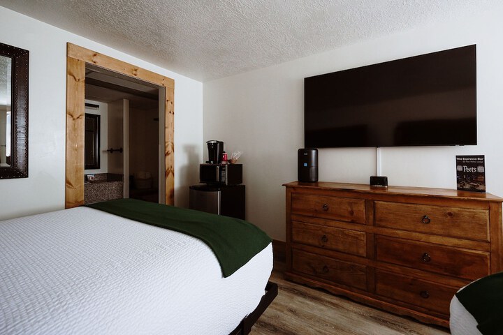 Taos Valley Lodge