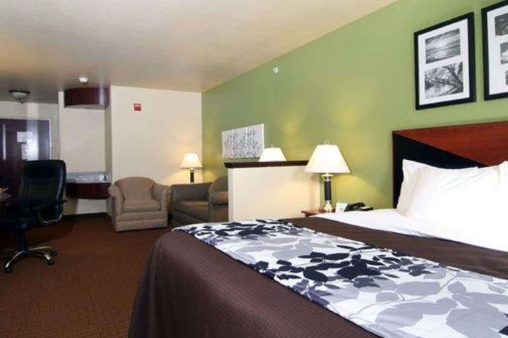 Sleep Inn & Suites Shamrock