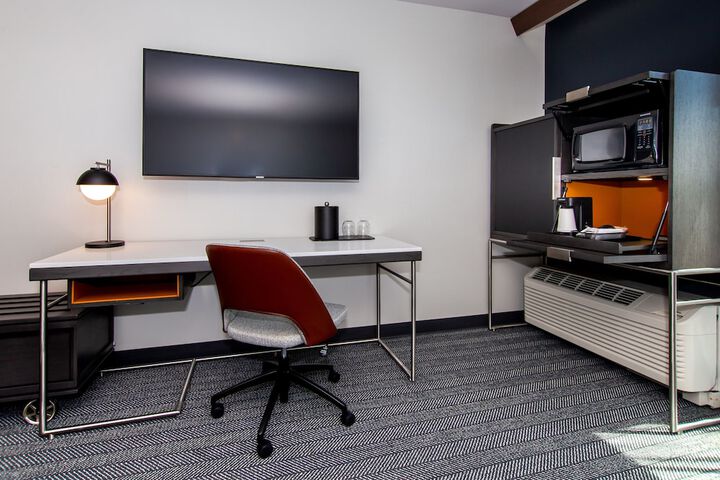 Room 21 of 49