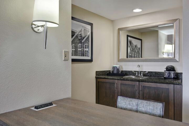 Embassy Suites Hotel Winston-Salem