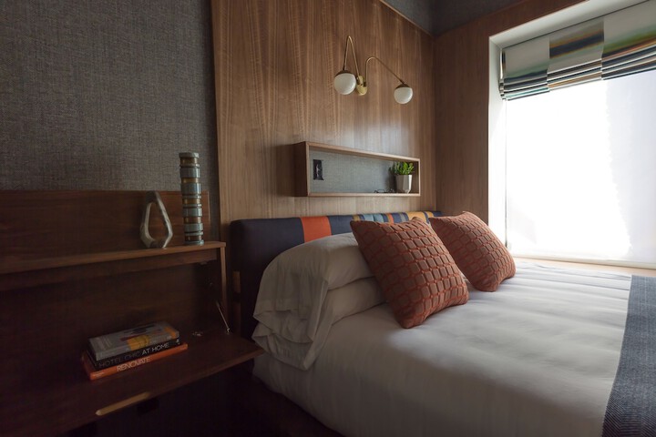 Room 22 of 65