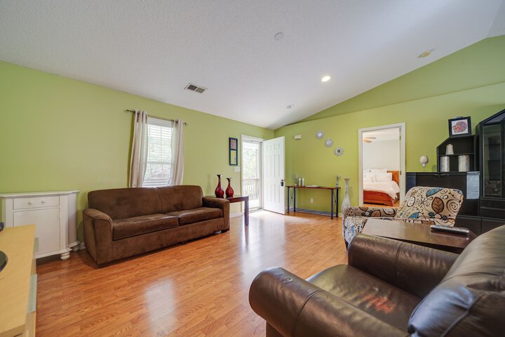 Candler Home w / Large Deck: Hike Bike & Unwind!