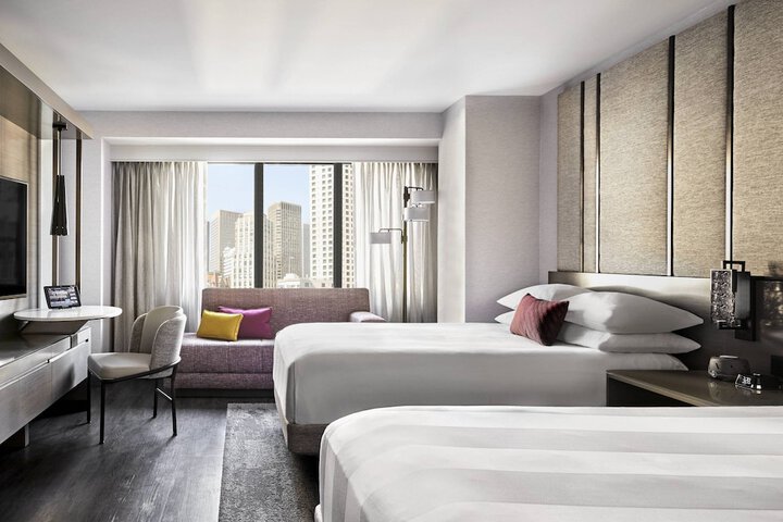 Room 40 of 145
