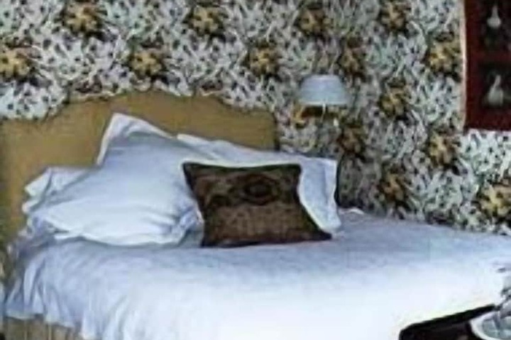 Room 15 of 21