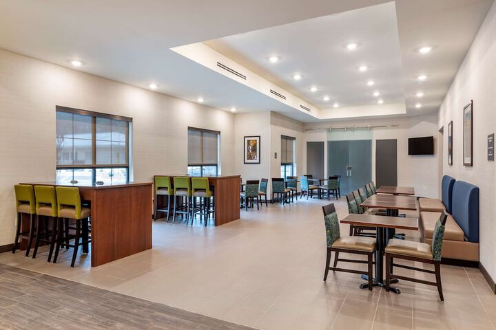 Comfort Suites Newnan