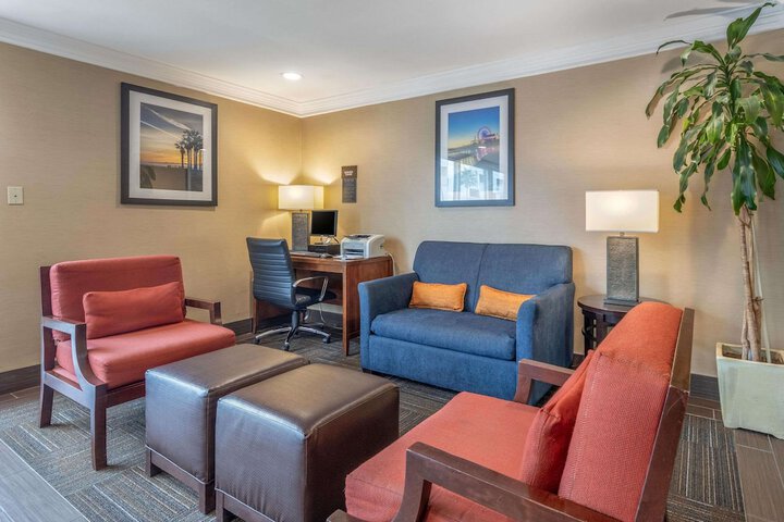 Hotel Interior 16 of 136