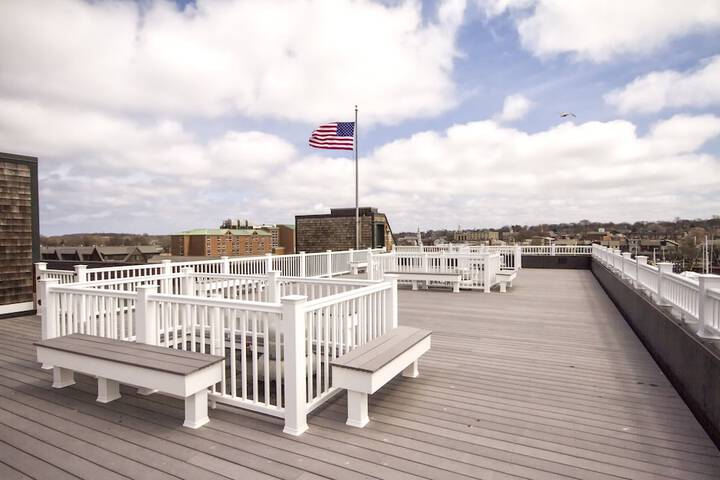 Sundeck 50 of 52