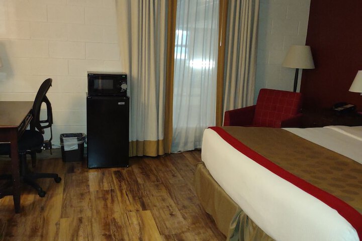 Room 50 of 90