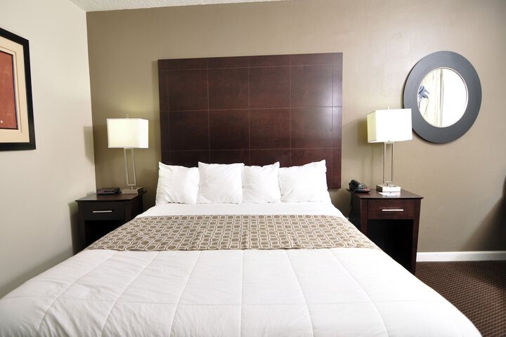 Room 18 of 36