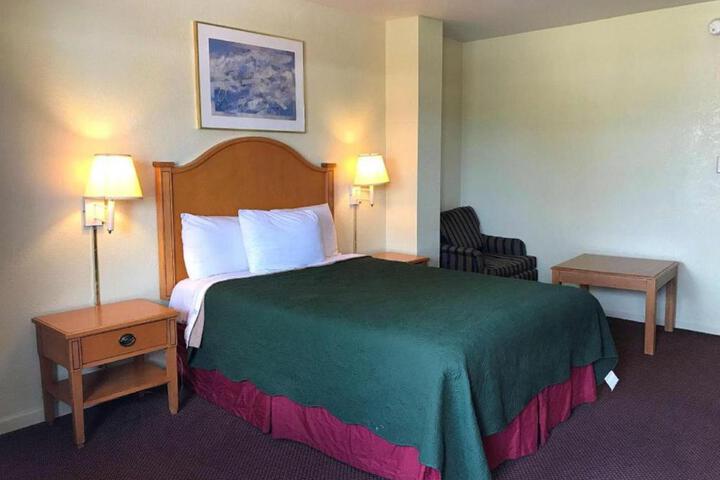 Fairbridge Inn Express - Barrington