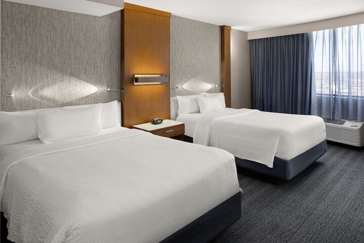 Room 32 of 79