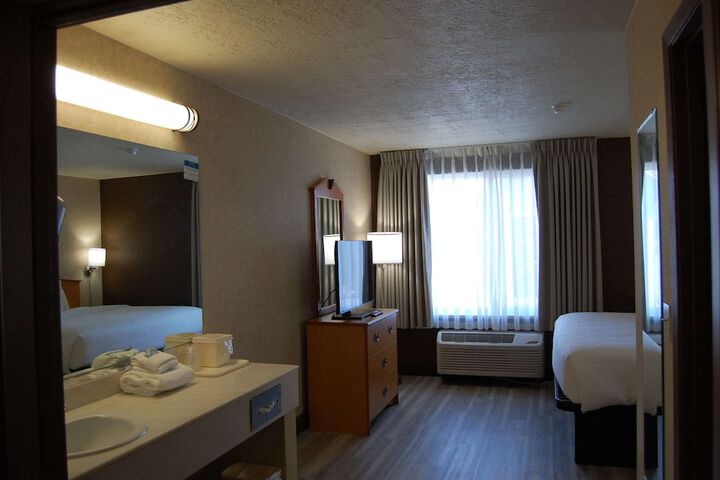 Room 28 of 55