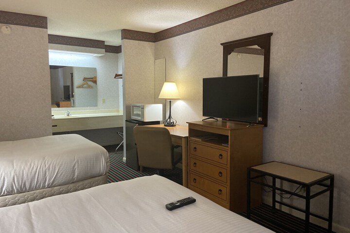 Room 3 of 9