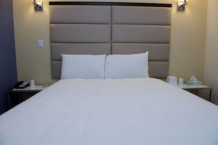 Room 20 of 23