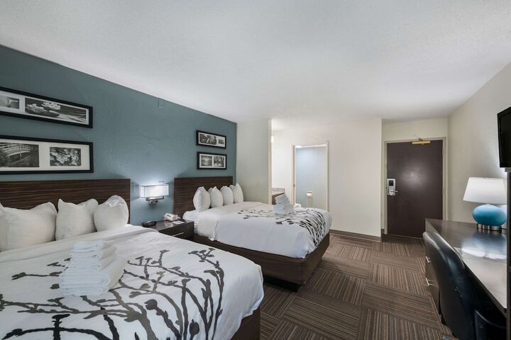 Room 29 of 40