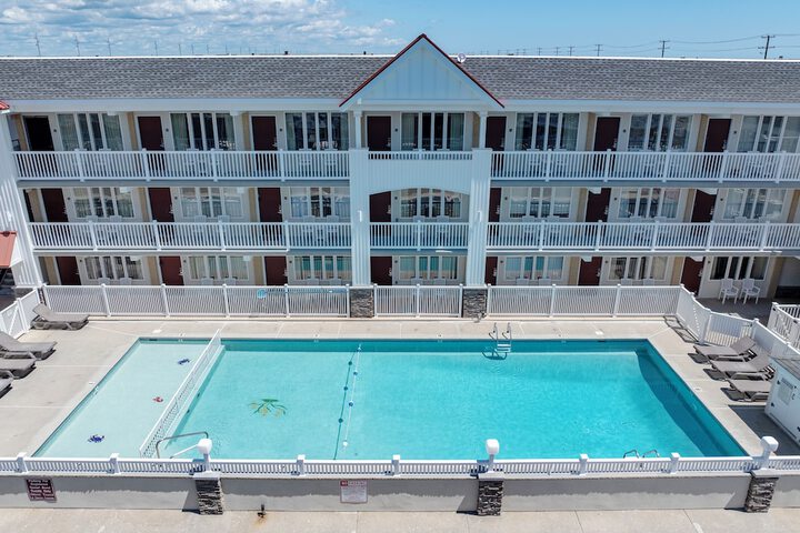 Hotel 8 of 63