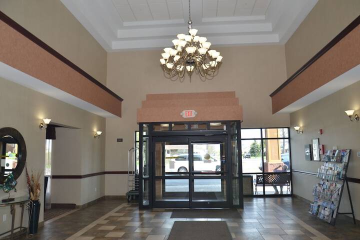 Hotel 3 of 68