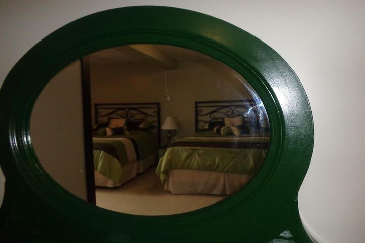 Room 21 of 42