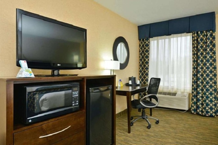 Best Western Plus Coldwater Hotel