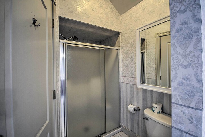 Nestlenook Victorian Condo 6 Mi to Attitash!