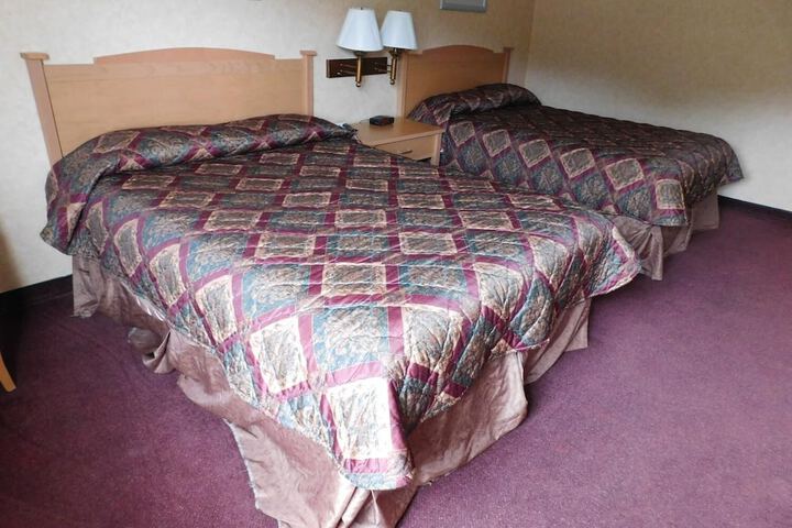 Room 20 of 39