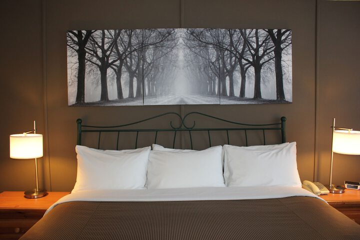Room 27 of 59