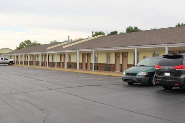 Hotel 2 of 34