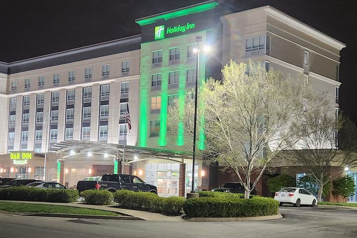 Hotel 2 of 25