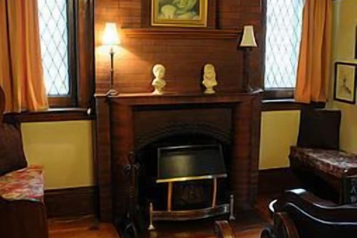 The Noble Suites