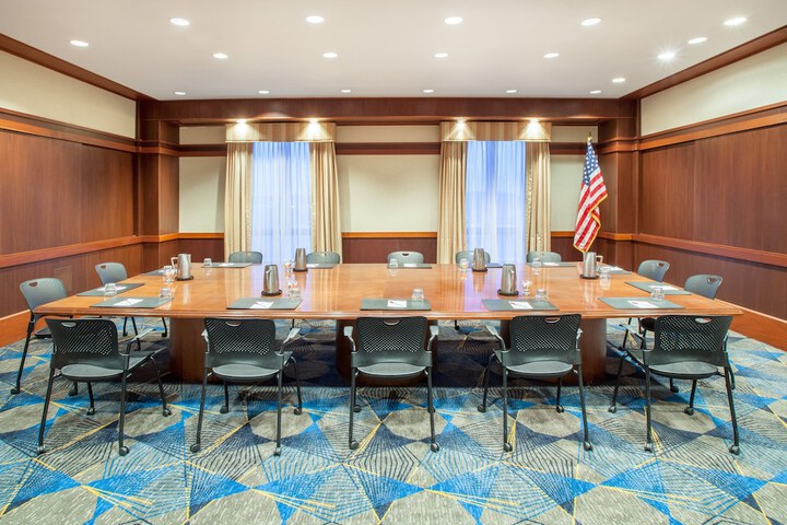 Crowne Plaza Springfield by IHG