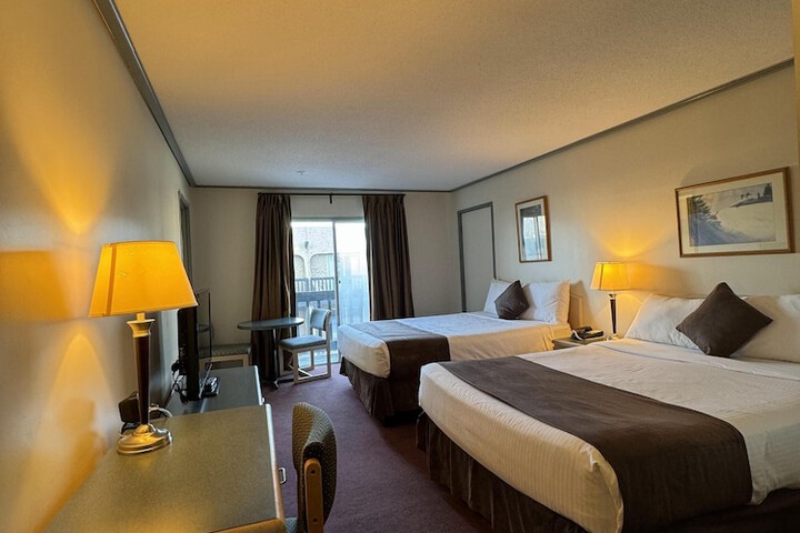 Divya Sutra Plaza and Conference Centre Vernon, BC