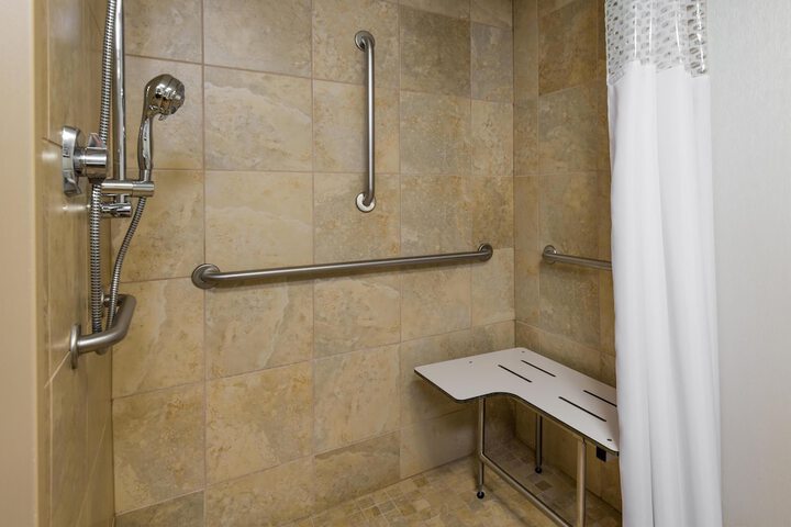 Hampton Inn Buffalo-Airport / Galleria Mall