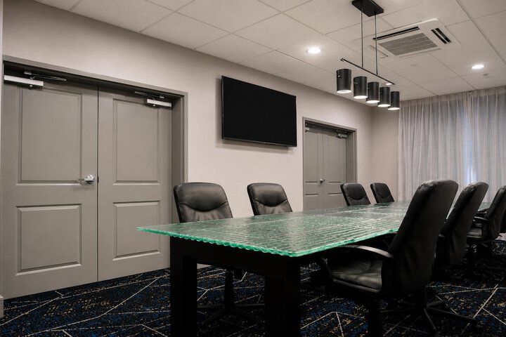 Hampton Inn Oxford / Conference Center