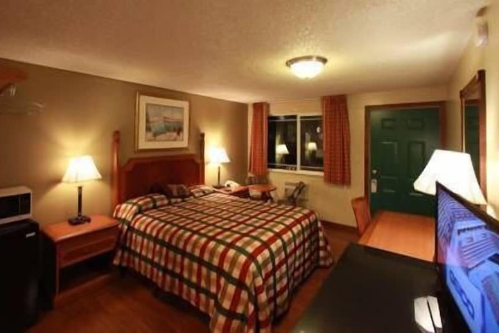 Room 15 of 16