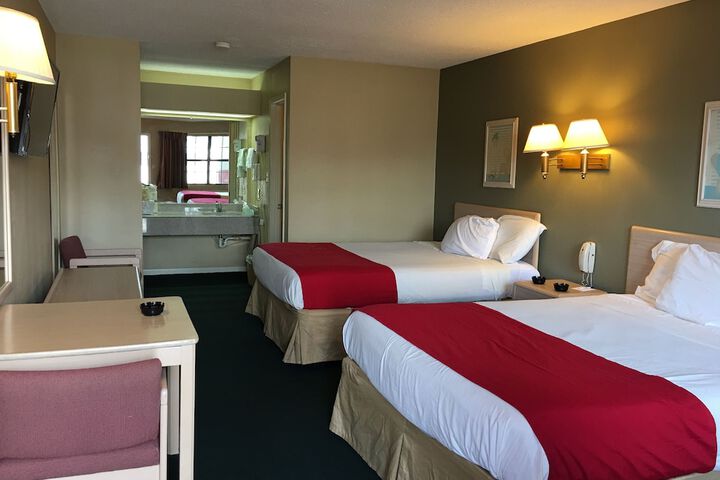 Room 30 of 46