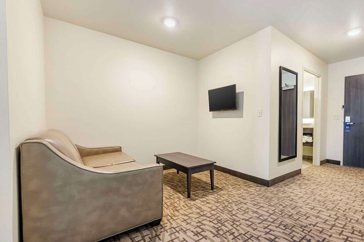 Room 26 of 55