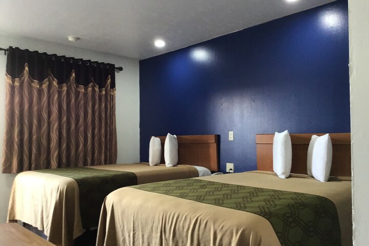 Room 7 of 38