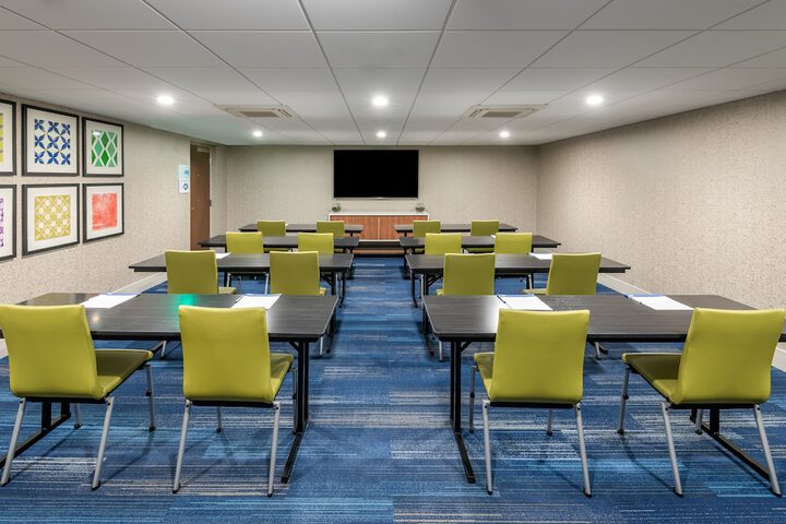 Holiday Inn Express & Suites Santa Ana - Orange County by IHG