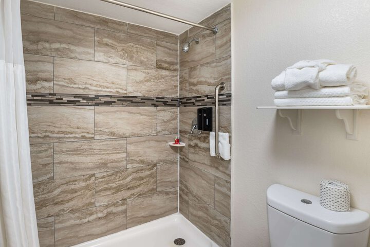Room 20 of 46