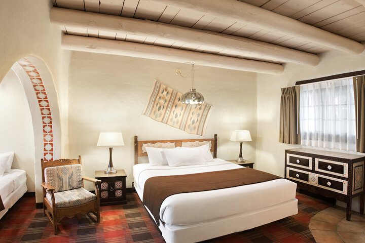 Sagebrush Inn & Suites