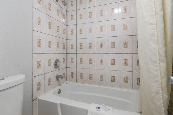 Room 18 of 31
