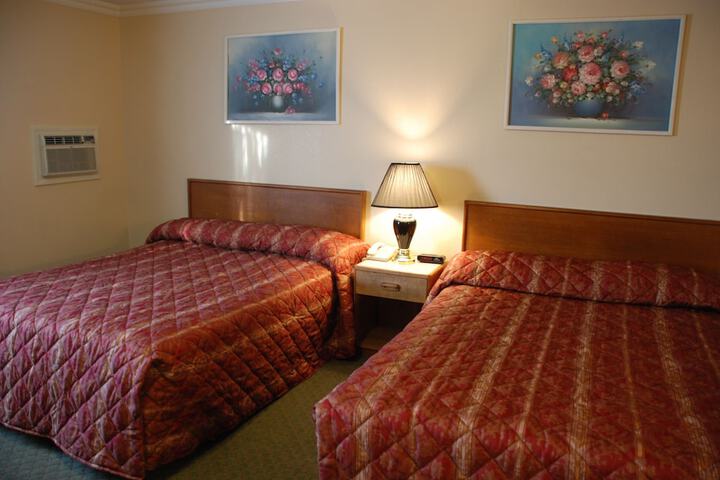 Room 16 of 39