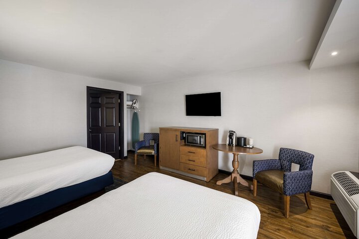 Room 38 of 51