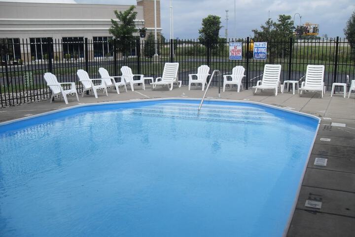 Pool 4 of 64